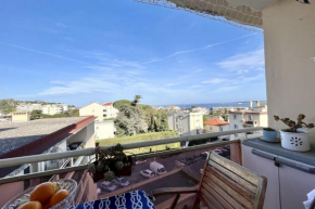 2 room apartment with sea view
